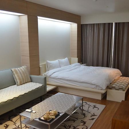 Lake Hills Bugok Resort Changnyeong Exteriör bild